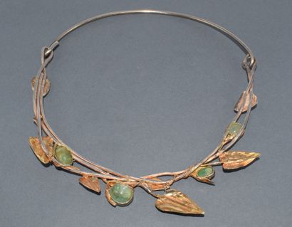 PARURE DE CREATEUR 
Elle est composée d’un...