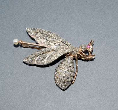 BROCHE en argent et or rose 18k (750/°°)...