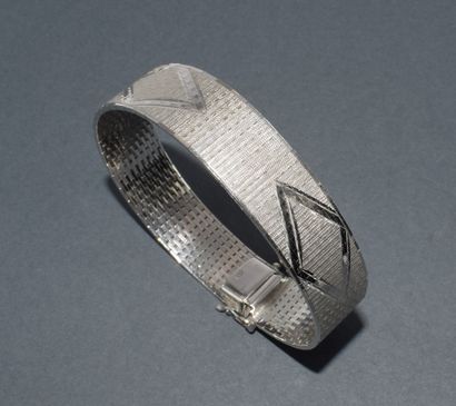 BRACELET in 14k (585/°°) white gold, flat...