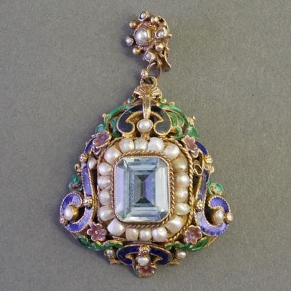 IMPORTANT vermeil (silver min 800/°°) openwork...