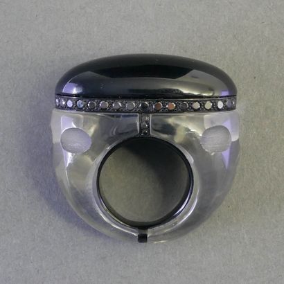 Muriel GRATEAU
IMPORTANT RING in engraved...