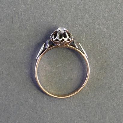 SOLITAIRE in 18k (750/°°) rose gold set in...