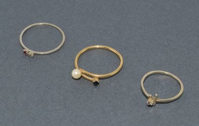 Lot of 3 RINGS in 18k (750/°°) yellow and...