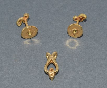 LOT in 18k (750/°°) yellow gold consisting...