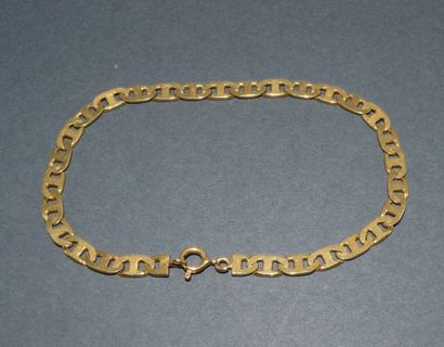 BRACELET in 18k (750/°°) yellow gold, flat,...