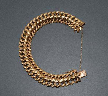 BRACELET in 18k (750/°°) yellow gold with...
