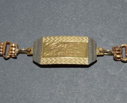 BABY GIFTMATE in 18k (750/°°) yellow gold,...