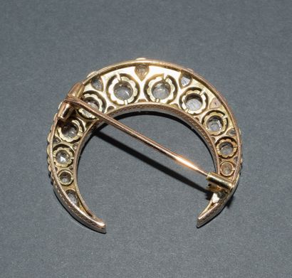 18k (750/°°) yellow gold and silver, rose-cut,...