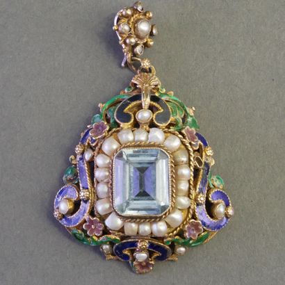 IMPORTANT vermeil (silver min 800/°°) openwork...