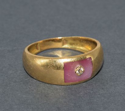 BAGUE en or jaune 18k (750/°°) assortie or...