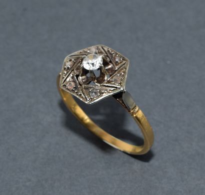 18k (750/°°) yellow gold and silver ring...