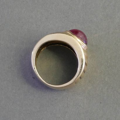 RING in 14k yellow (585/°°) with gadroon...