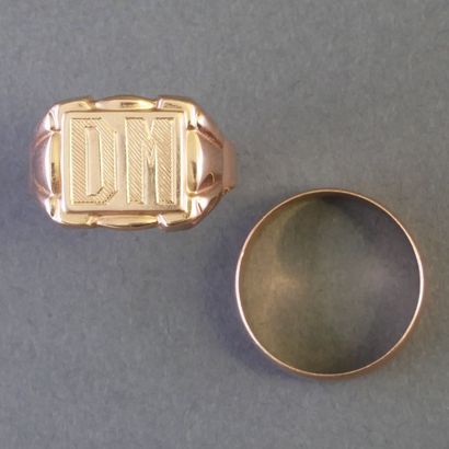 LOT in 18k (750/°°) rose gold, including...