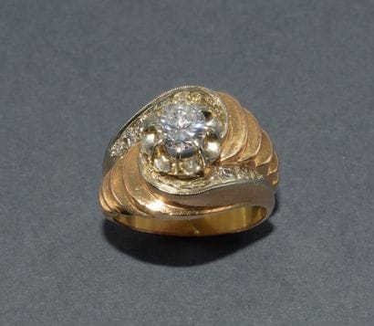 TOURBILLON RING in 18k (750/°°) yellow gold,...