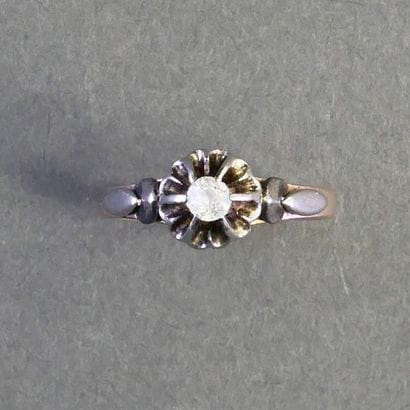 SOLITAIRE in 18k (750/°°) rose gold set in...