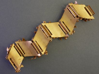 VINTAGE articulated BRACELET in gilded metal...
