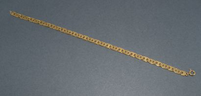 BRACELET in 18k (750/°°) yellow gold, flat,...