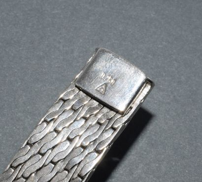OMEGA
LADY'S WATCH in 18k (750/°°) white...