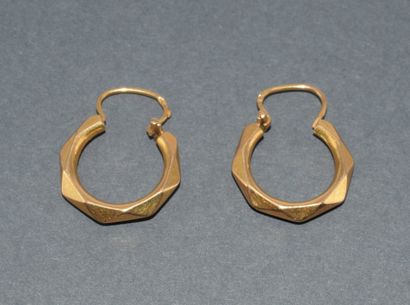 PAIR OF CRÉOLES in 18k (750/°°) yellow gold,...