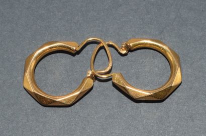 PAIR OF CRÉOLES in 18k (750/°°) yellow gold,...