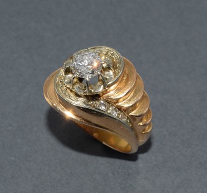 TOURBILLON RING in 18k (750/°°) yellow gold,...