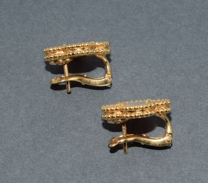 VAN CLEEF & ARPELS
PAIR OF EARRINGS in 18k...