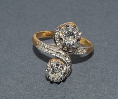 YOU & ME RING in 18k (750/°°) yellow gold...