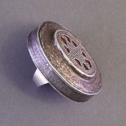 TURKMENISTAN, fin XIXe / début XXe siècle
BAGUE...