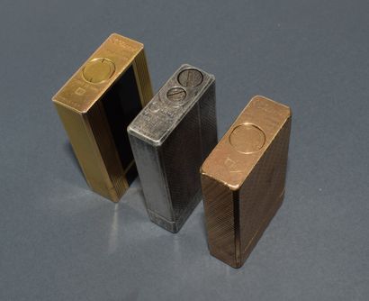 Lot of 3 BRIQUETS: 2 signed DUPONT in gold-plated,...