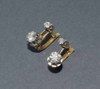 Pair of 18k (750/°°) yellow gold DORMEUS...