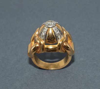 IMPOSSIVE DOME RING in 18k (750/°°) yellow...