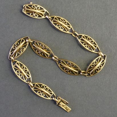 BRACELET in 18k (750/°°) yellow gold.
Length:...