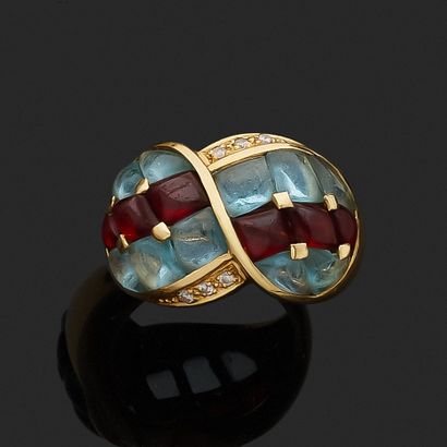 18k (750/°°) yellow gold BOMBED RING WITH...
