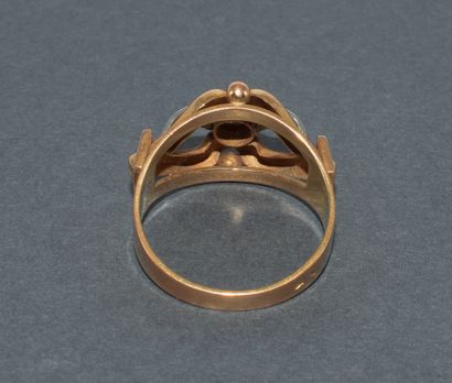 RING in 18k (750/°°) pink gold featuring...