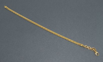 BRACELET in 18k (750/°°) yellow gold, finished...