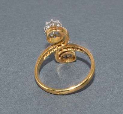 YOU & ME RING in 18k (750/°°) yellow gold...