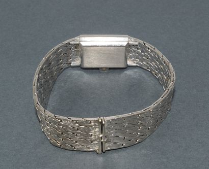 OMEGA
LADY'S WATCH in 18k (750/°°) white...