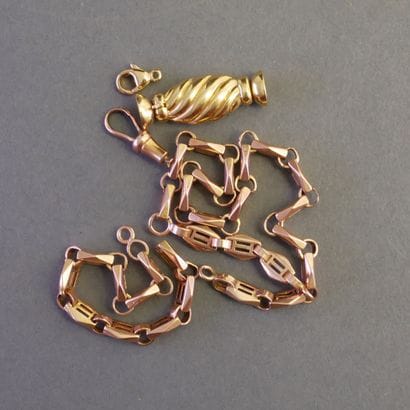 Lot of 18k (750/°°) yellow and pink gold...