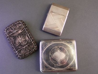 Set of 3 silver cigarette boxes (min 800/°°)...