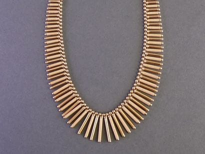 CHIC AND STUNNING 18k yellow gold (750/°)...