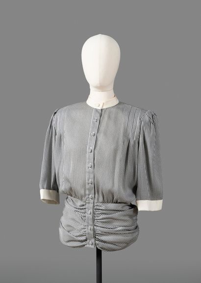 J. L. SCHERRER Boutique, circa 1980.
Vichy-print...