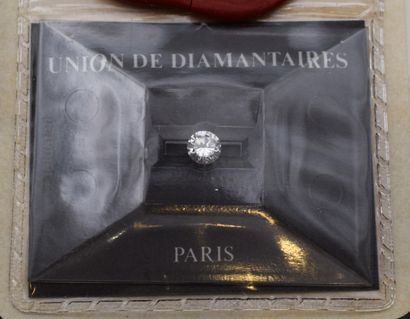 DIAMANT SOUS SCELLE muni de son certificat...