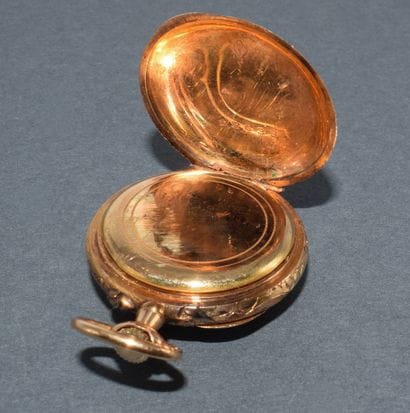 18K yellow gold (750/°°) POCKET WATCH, white...