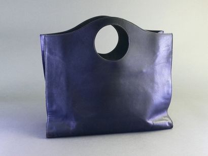 YVES SAINT LAURENT Vintage
Midnight blue...