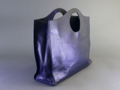 YVES SAINT LAURENT Vintage
Midnight blue...
