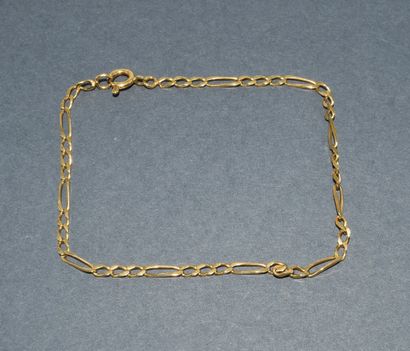 BRACELET en or jaune 18K (750/°°) maille...
