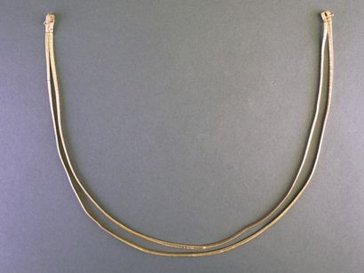 CHARMANT COLLIER en or jaune 18k (750/°°)...