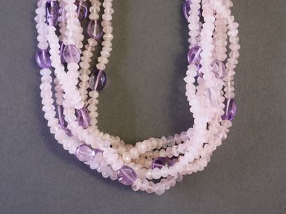COLLIER multi-rangs de pierres roses facettées...