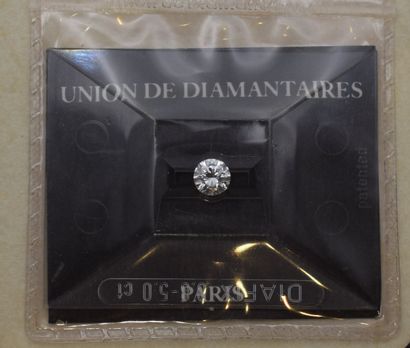 DIAMANT SOUS SCELLE muni de son certificat...
