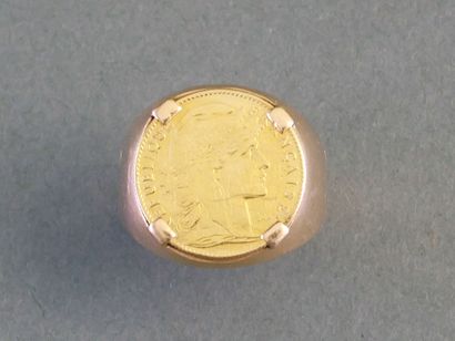 18k yellow gold (750/°°) signet ring for...